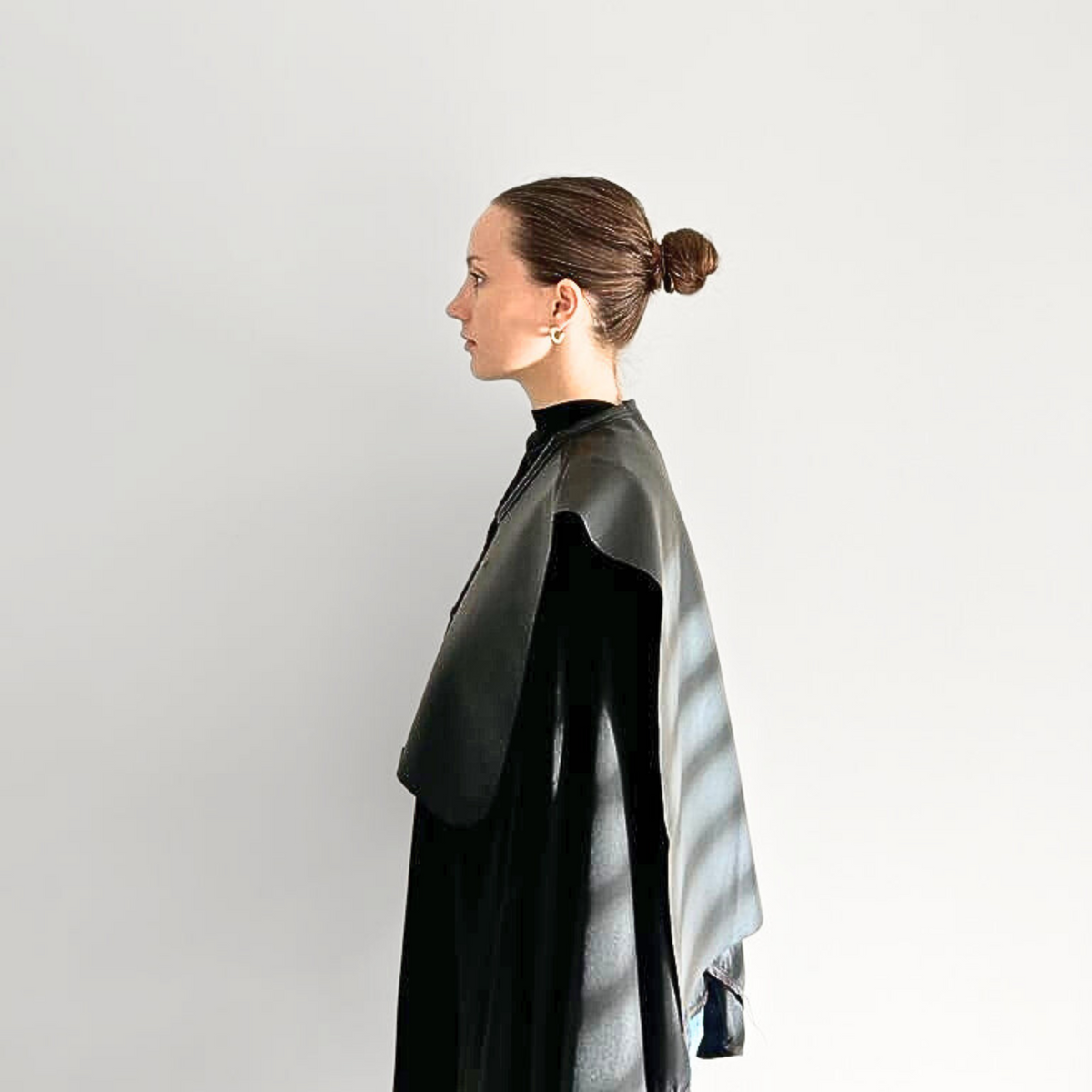 NEW Pro Vegan Leather Cutting Cape - Black by Hello Bleach